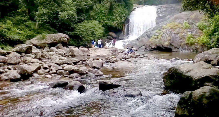 Lakkam Waterfalls Munnar (Timings, History, Entry Fee, Images ...